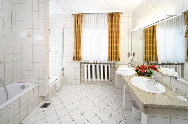 Grasbrunner Hof Гостевой дом 3*